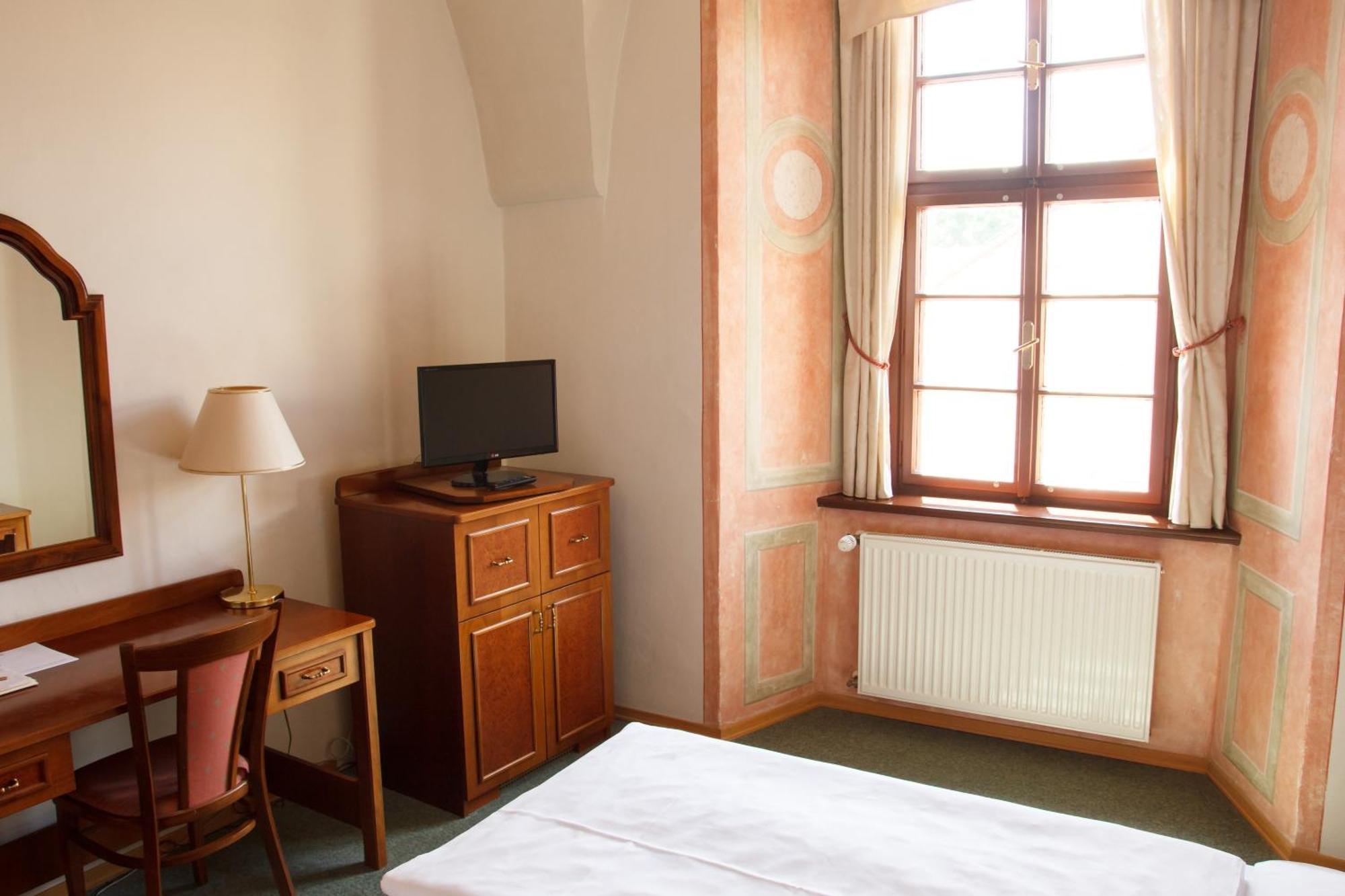 Adalbert Ecohotel Praha Bagian luar foto