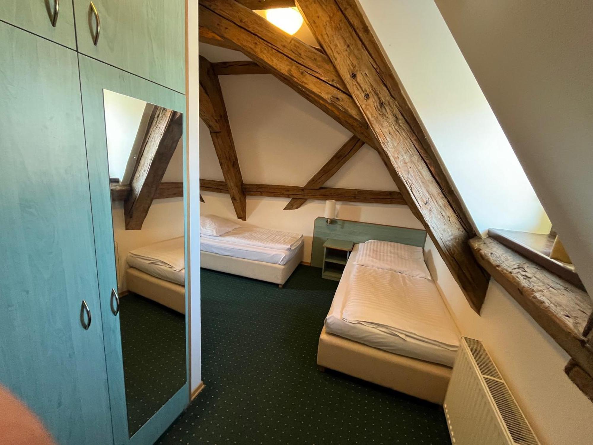 Adalbert Ecohotel Praha Bagian luar foto