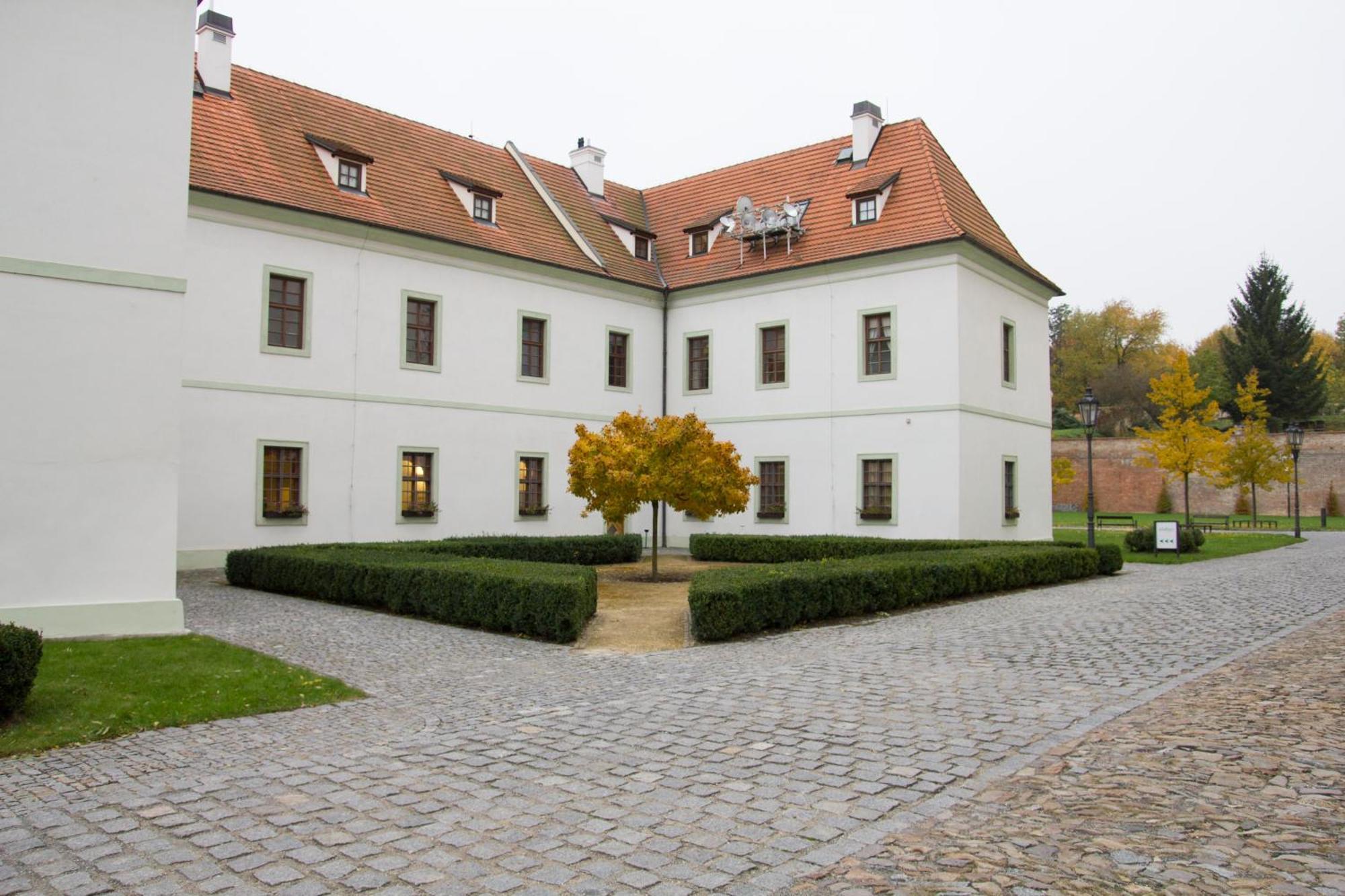 Adalbert Ecohotel Praha Bagian luar foto